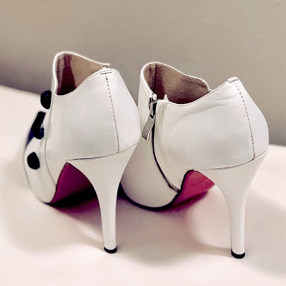 CHRISTIAN LOUBOUTIN Ankle Boots size 39 US 8 White and Black Leather - Picture 6 of 9